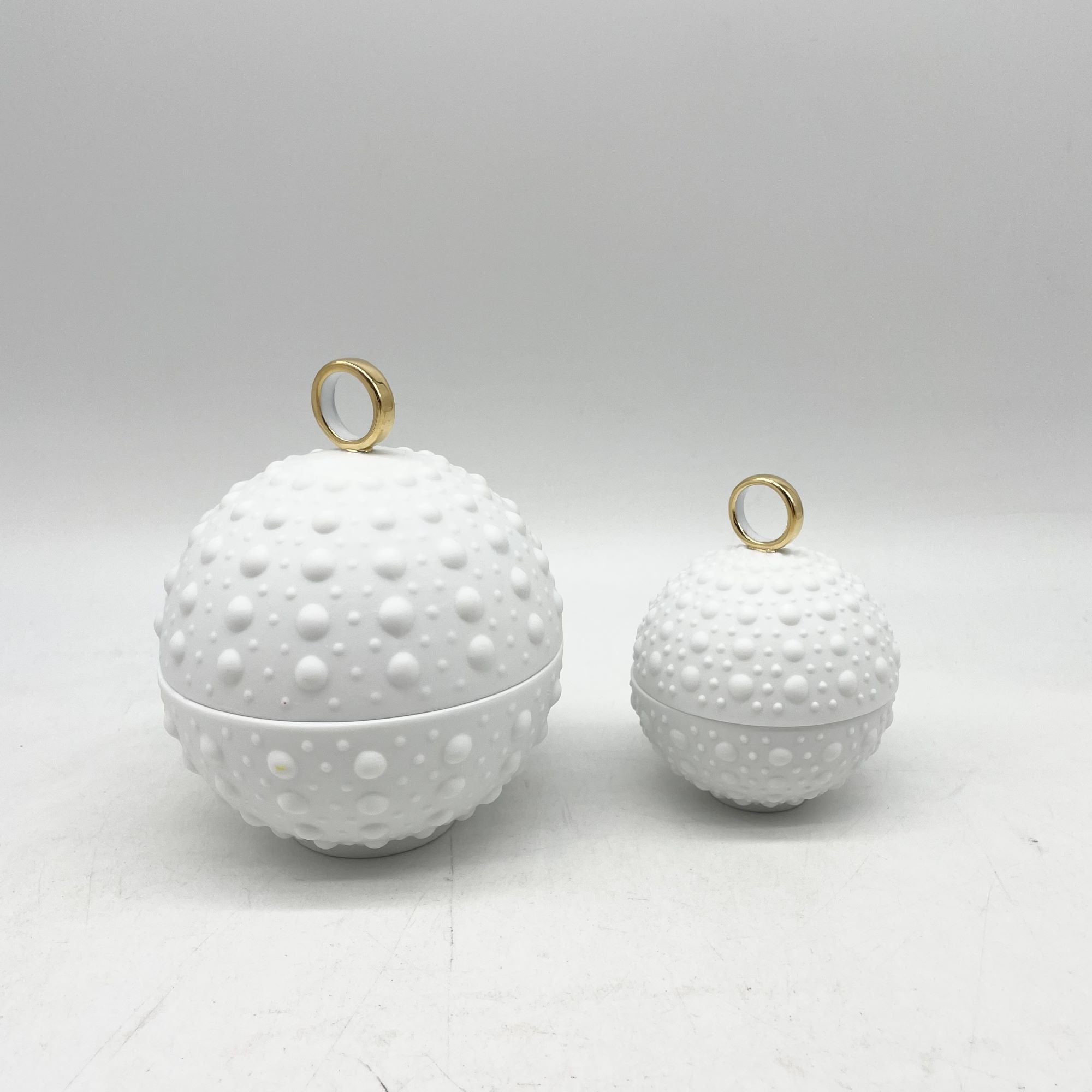 Bonbonnière Boule picots avec anneau en or (petit modèle) - Porcelaine de Limoges